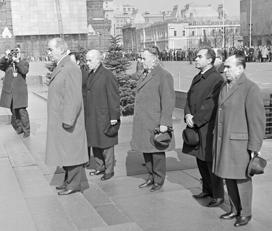 Celebrations to mark Vladimir Lenin's 100th birthday
