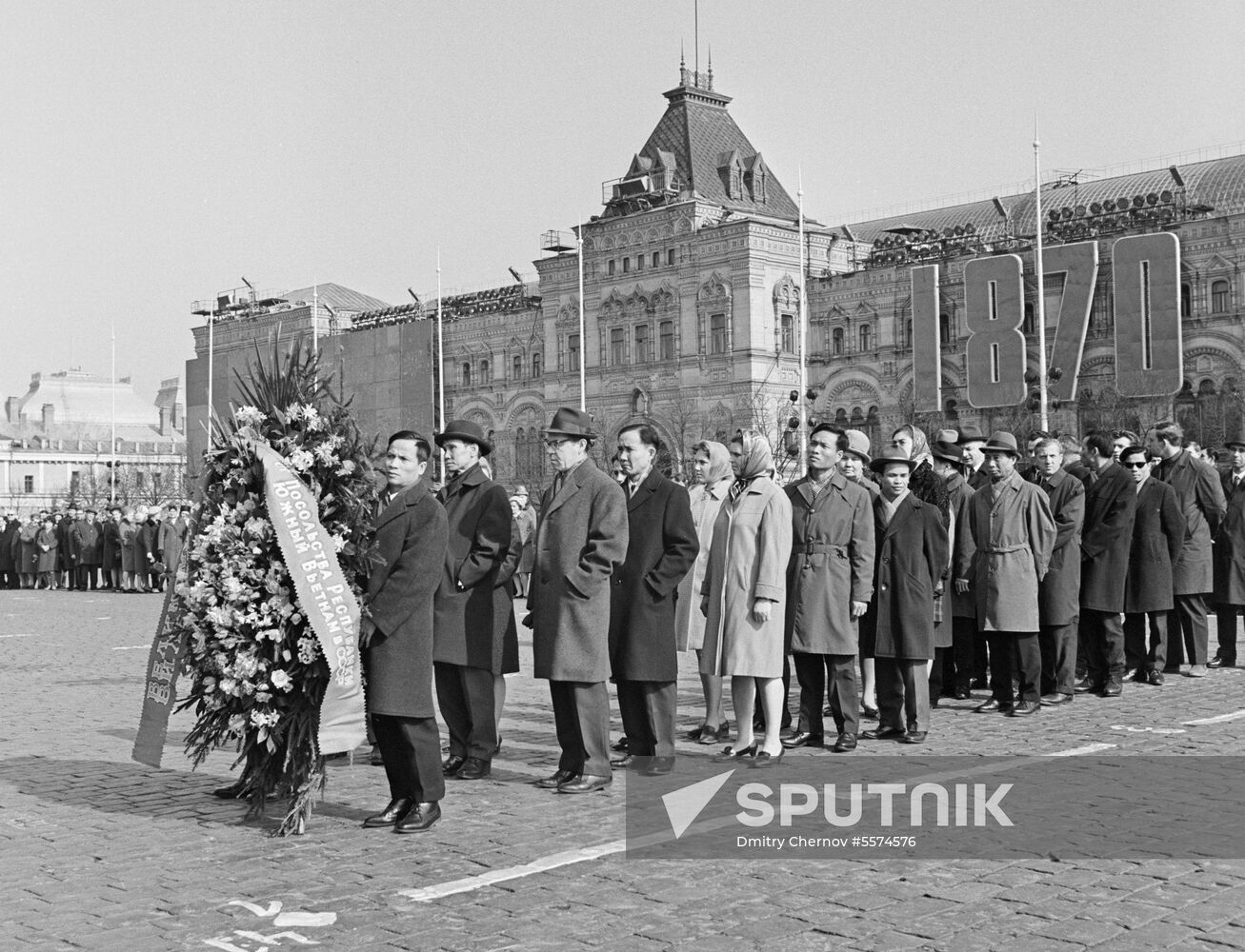 Celebrations to mark Vladimir Lenin's 100th birthday