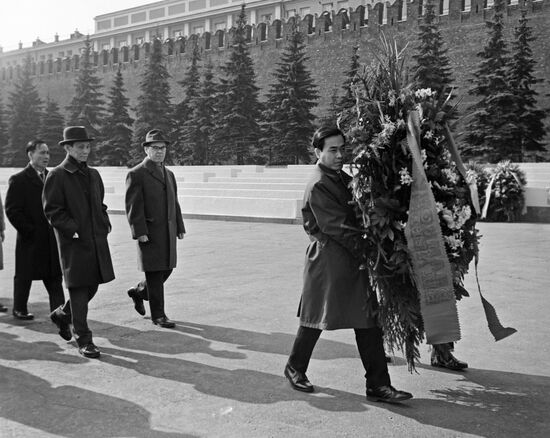 Celebrations to mark Vladimir Lenin's 100th birthday