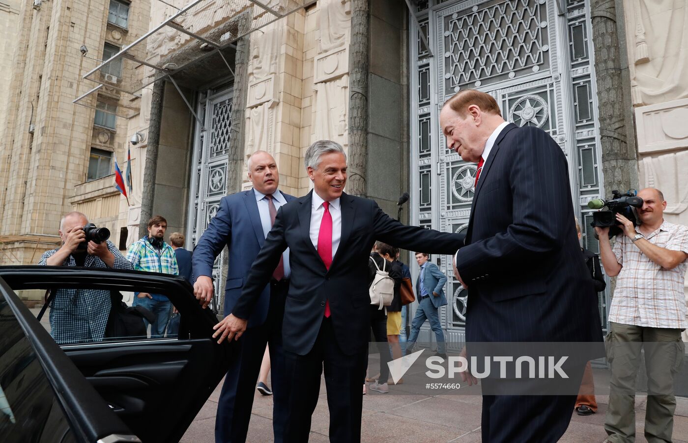 Foreign Minister Sergei Lavrov meets with members of US Congress