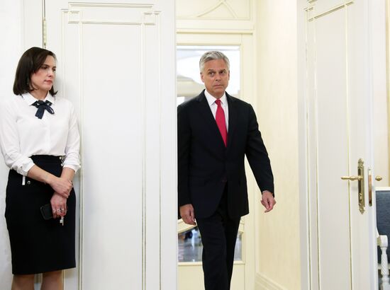 Russian Federation Council members meet with US Congress delegation