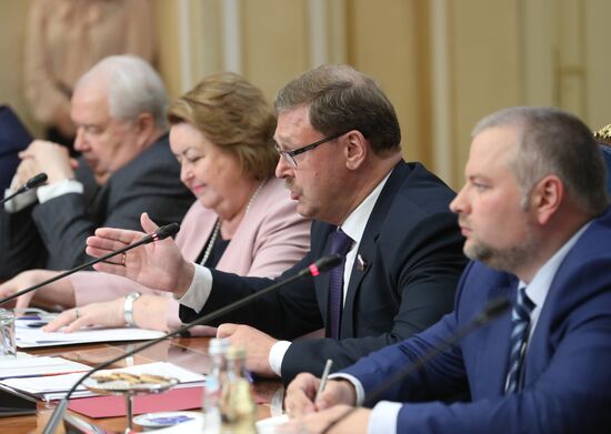 Russian Federation Council members meet with US Congress delegation