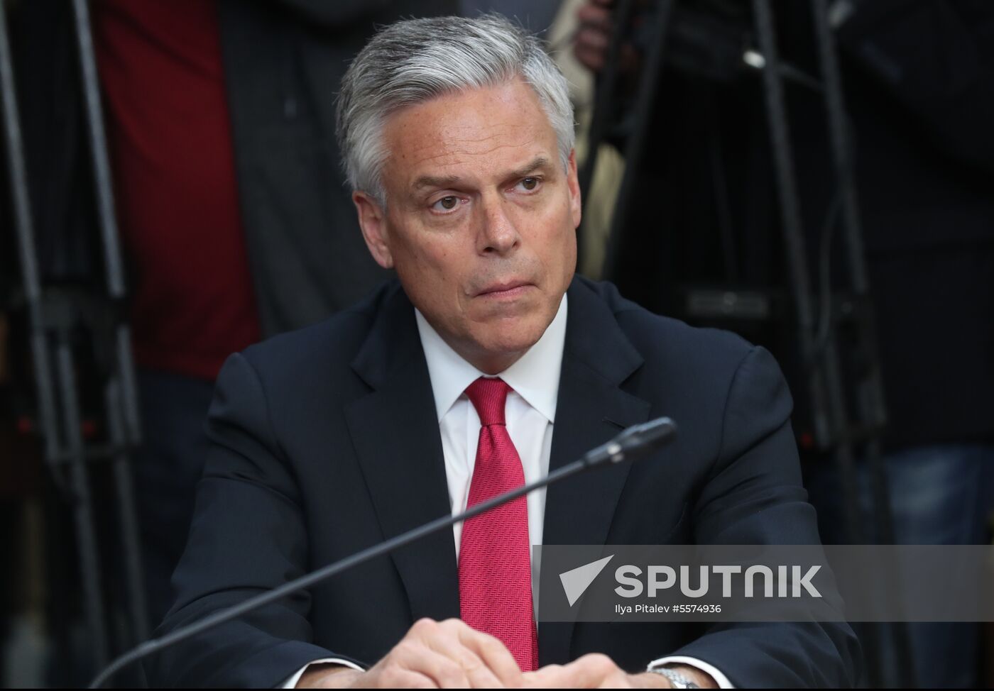 Russian Federation Council members meet with US Congress delegation