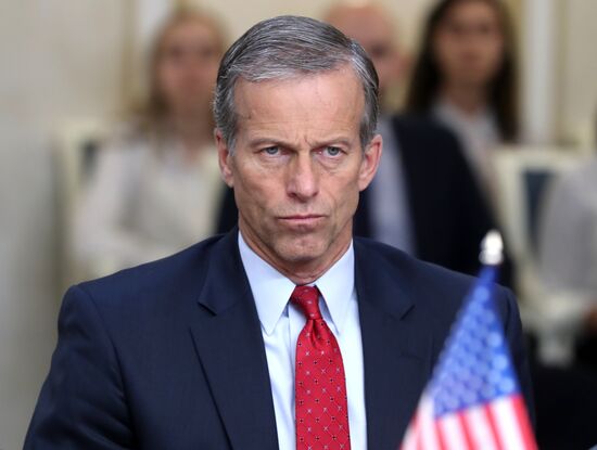 Russian Federation Council members meet with US Congress delegation