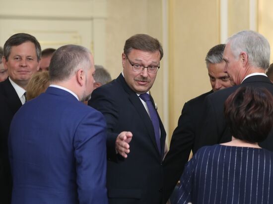 Russian Federation Council members meet with US Congress delegation