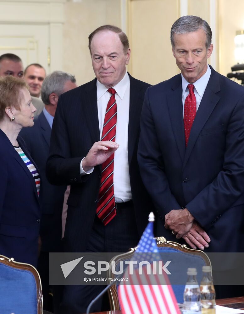 Russian Federation Council members meet with US Congress delegation