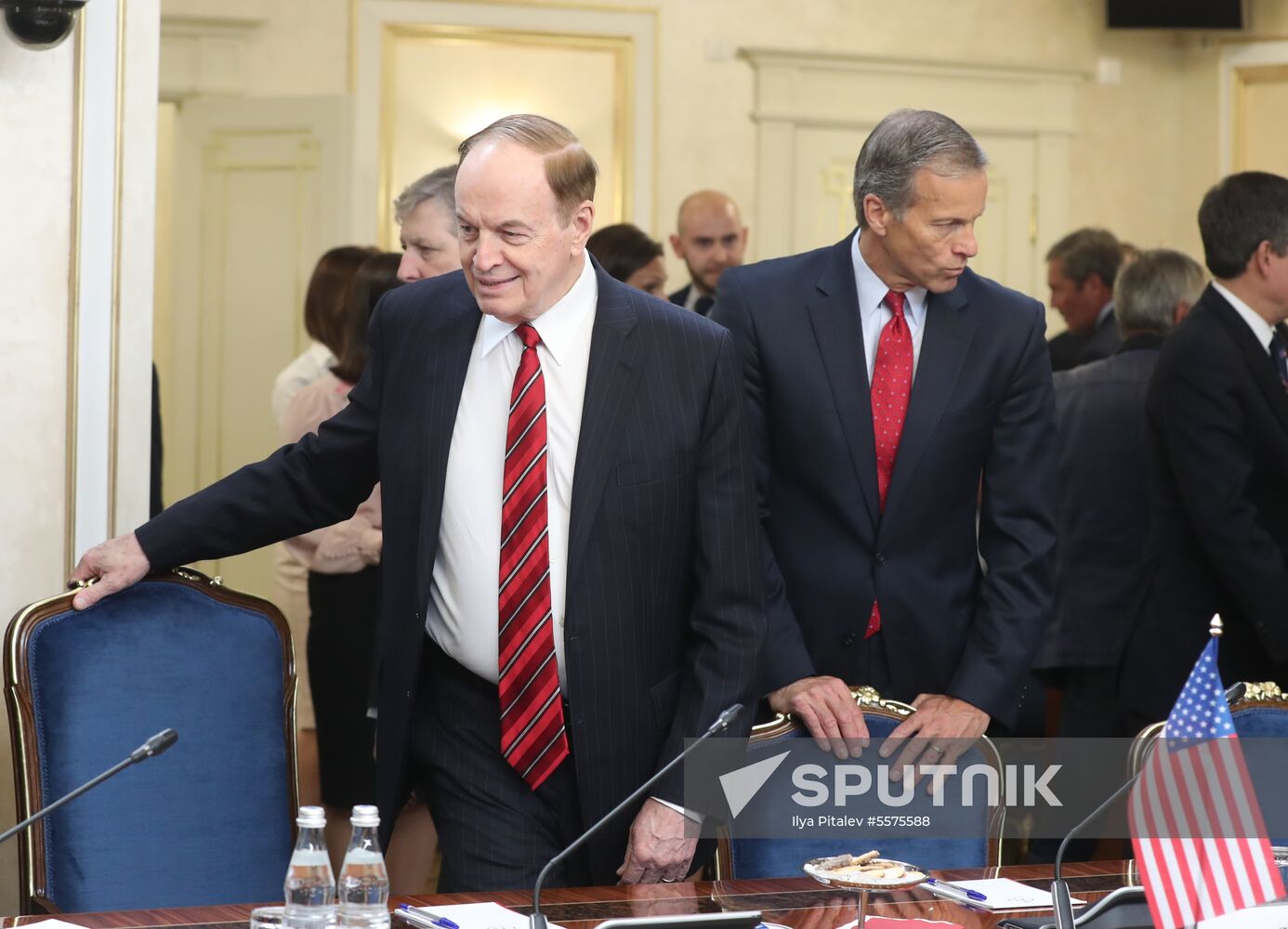 Russian Federation Council members meet with US Congress delegation