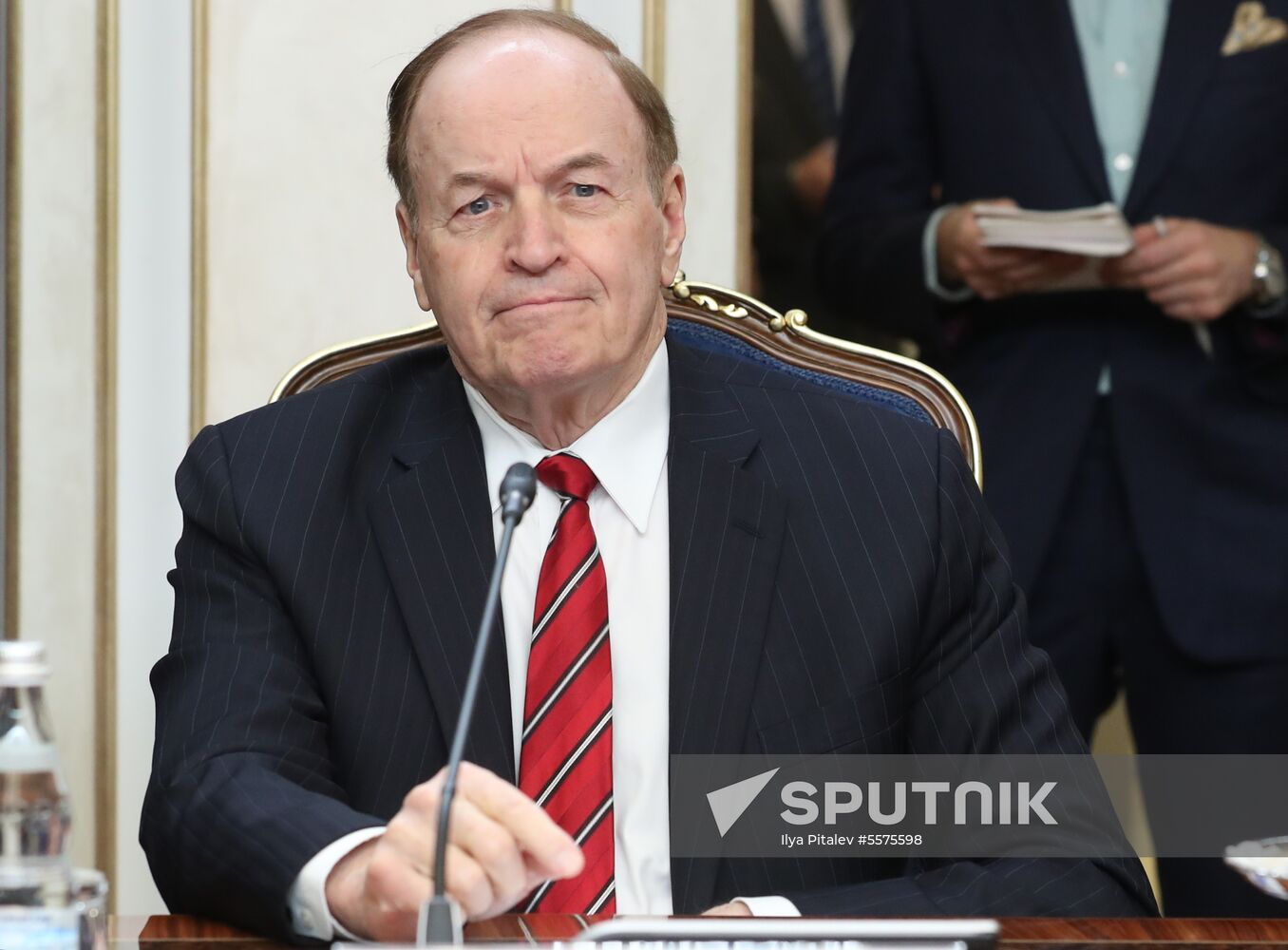 Russian Federation Council members meet with US Congress delegation