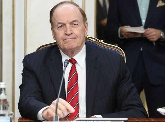 Russian Federation Council members meet with US Congress delegation