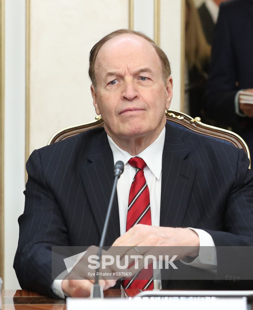 Russian Federation Council members meet with US Congress delegation