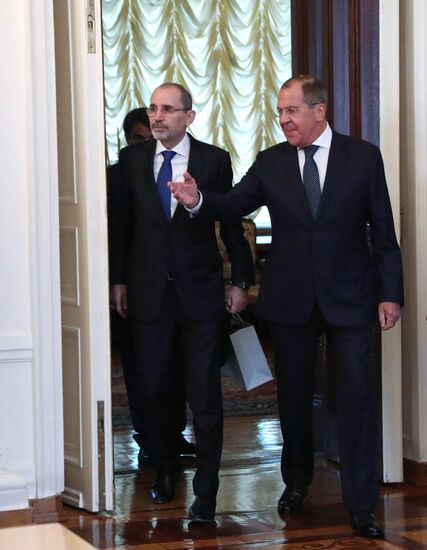 Meeting between foreign ministers of Russia and Jordan