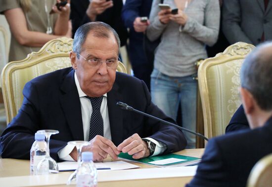 Meeting between foreign ministers of Russia and Jordan