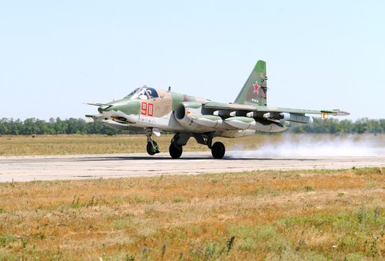 Russian aircraft return from Syria