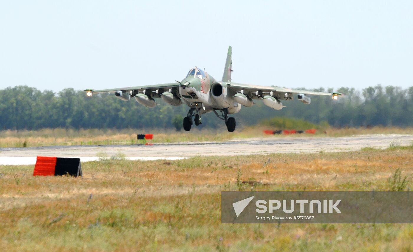 Russian aircraft return from Syria