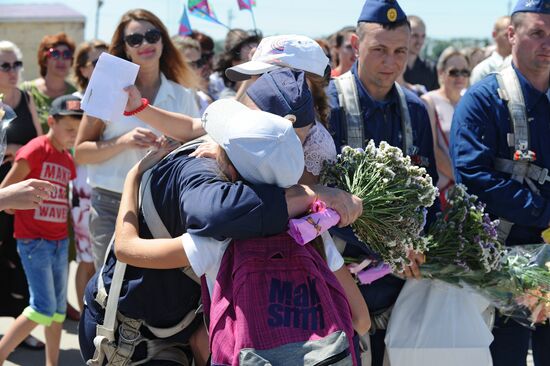 Russian aircraft return from Syria