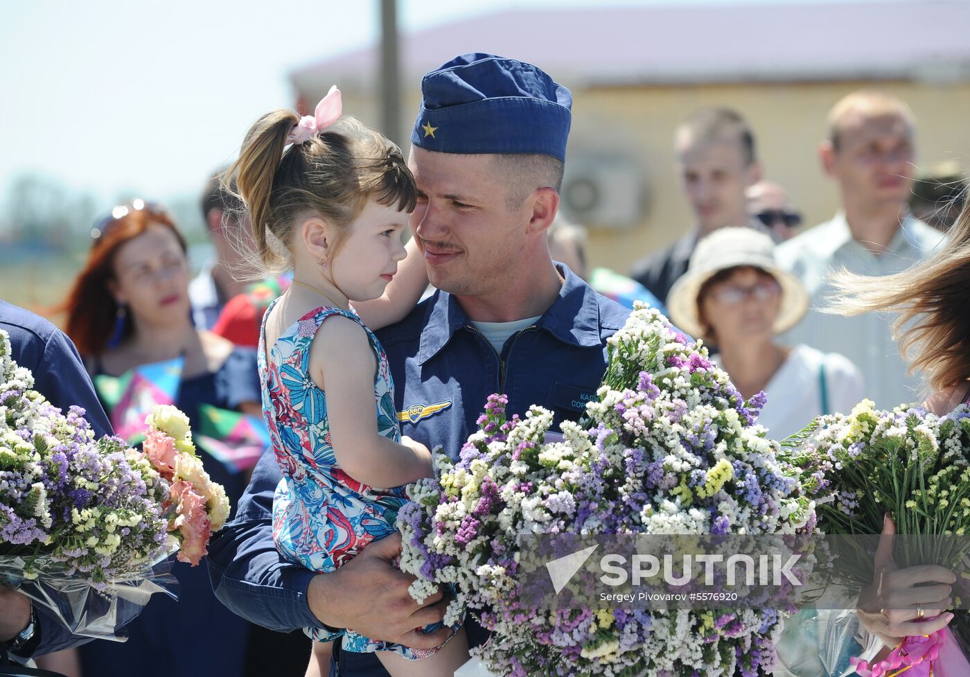 Russian aircraft return from Syria
