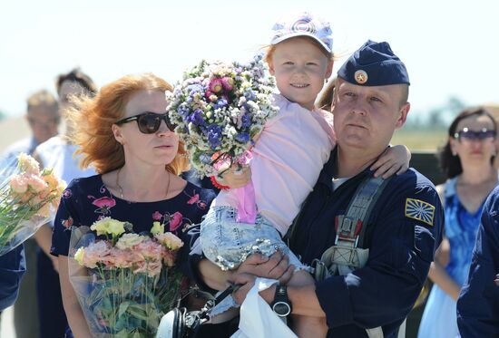 Russian aircraft return from Syria