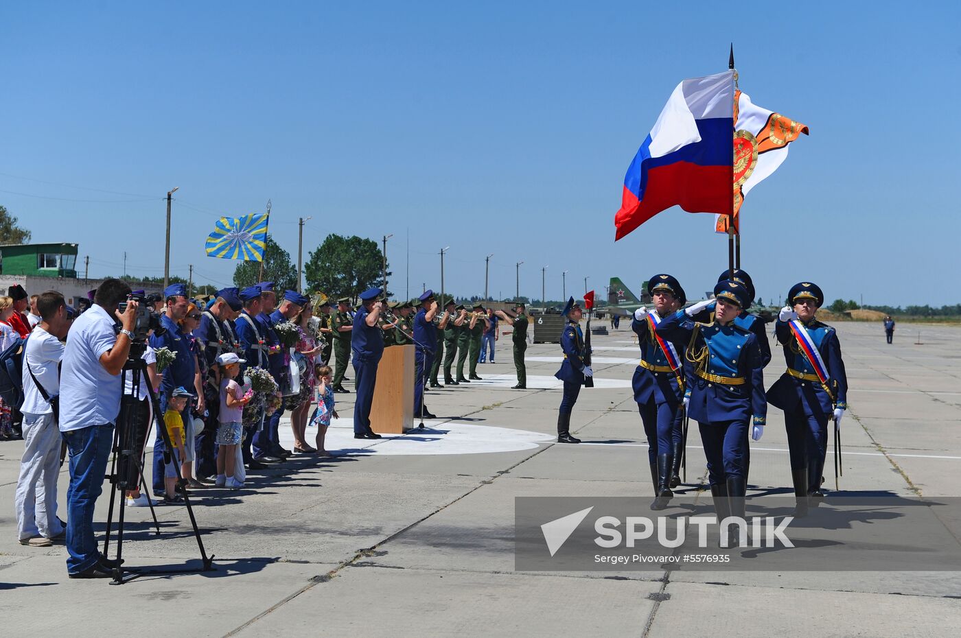 Russian aircraft return from Syria
