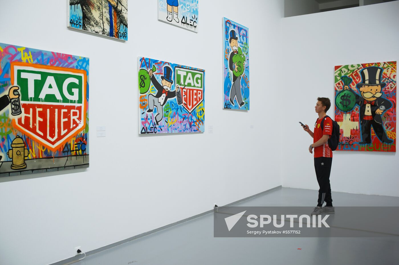 Exhibition by US street artist Alec Monopoly