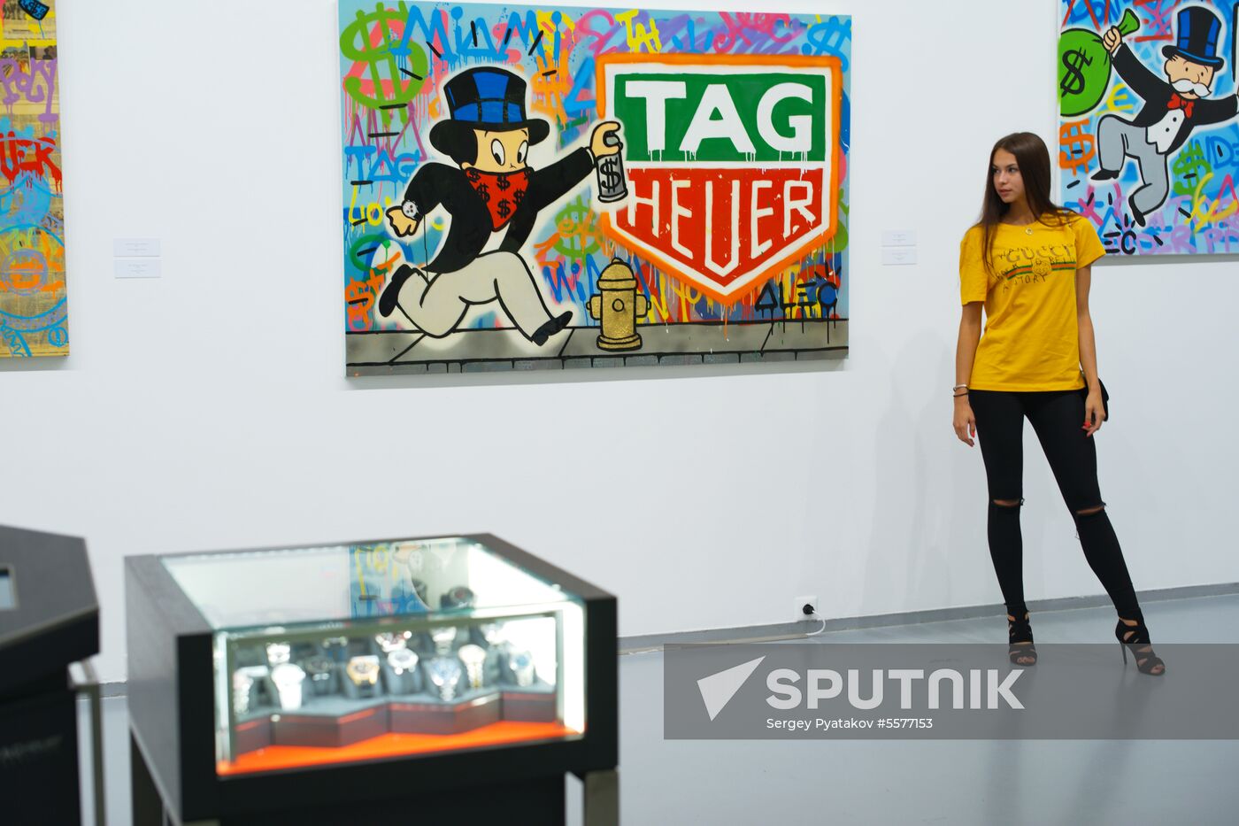 Exhibition by US street artist Alec Monopoly