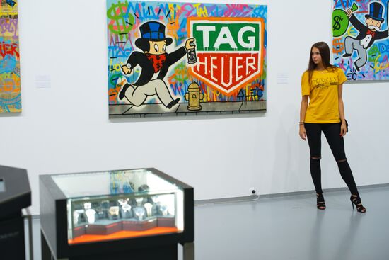 Exhibition by US street artist Alec Monopoly
