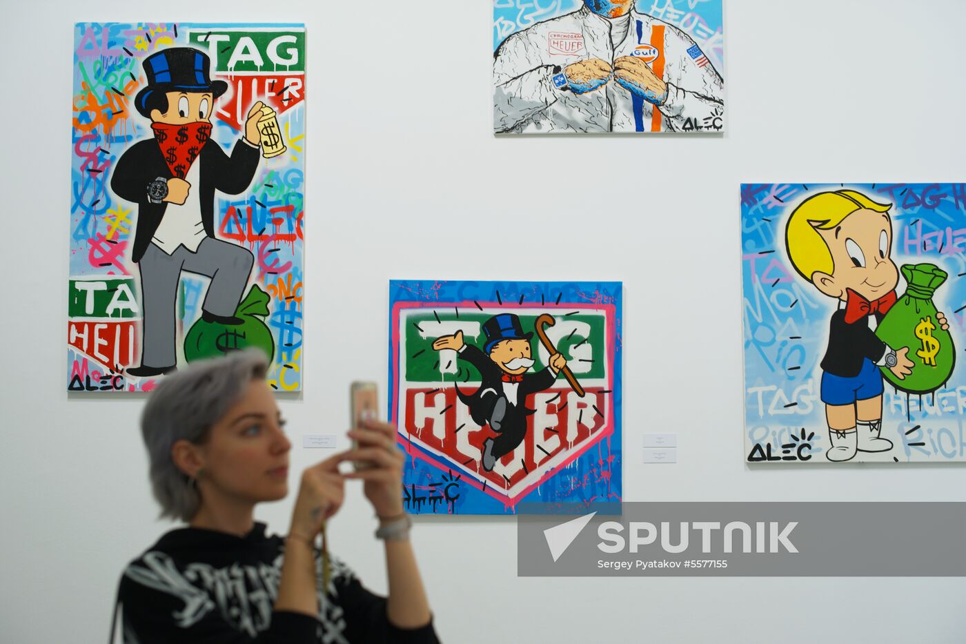 Exhibition by US street artist Alec Monopoly