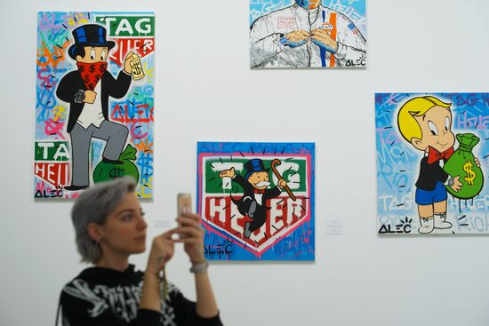 Exhibition by US street artist Alec Monopoly