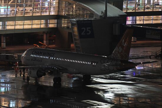 First Cham Wings Airlines flight arrives in Moscow from Damascus