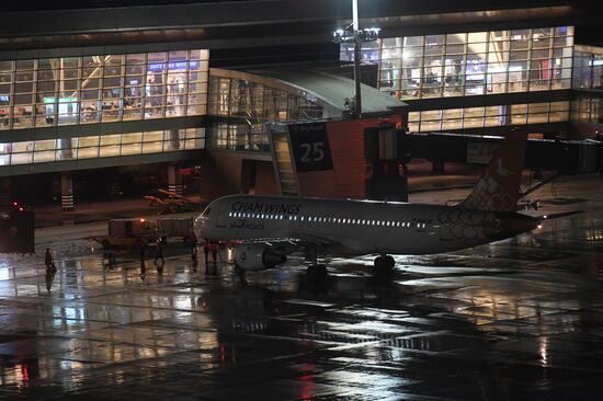 First Cham Wings Airlines flight arrives in Moscow from Damascus