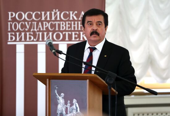 Russian Historical Society holds general meeting