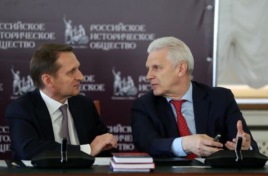 Russian Historical Society holds general meeting