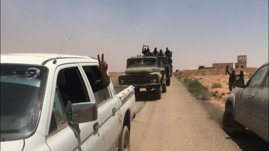 Syrian troops advance to border with Jordan in Daraa Province