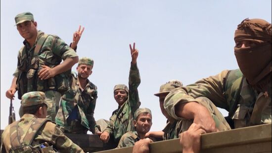 Syrian troops advance to border with Jordan in Daraa Province