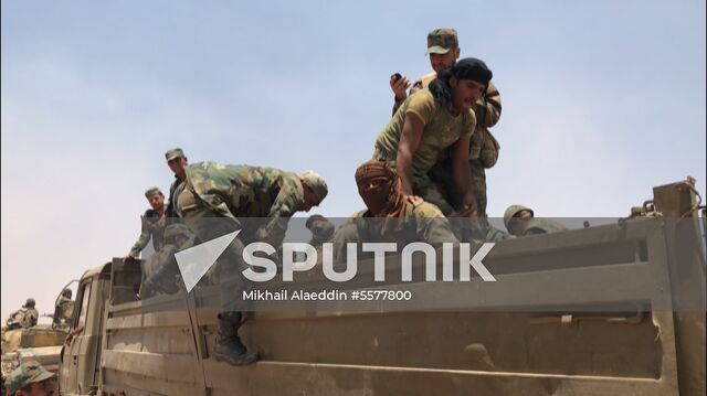 Syrian troops advance to border with Jordan in Daraa Province