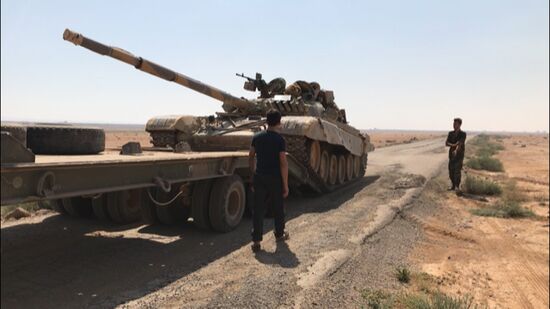 Syrian troops advance to border with Jordan in Daraa Province