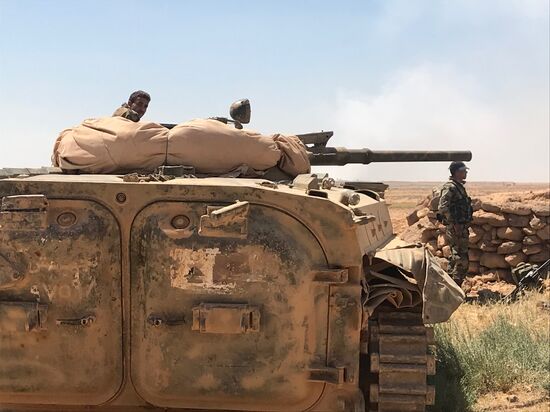 Syrian troops advance to border with Jordan in Daraa Province