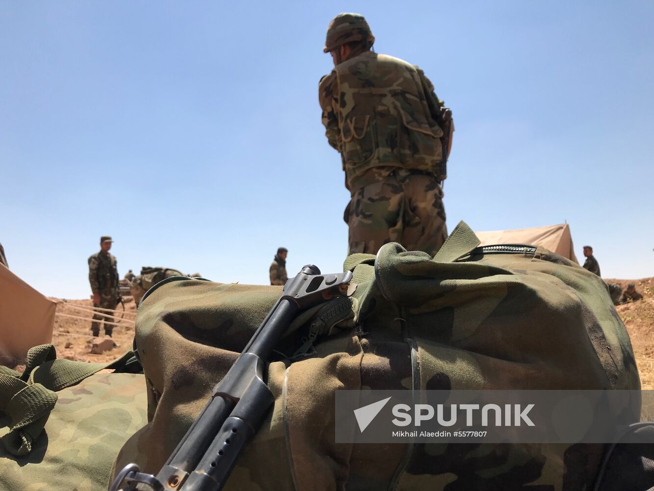 Syrian troops advance to border with Jordan in Daraa Province