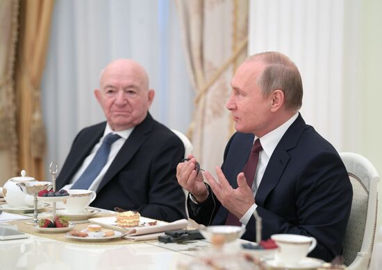 President Vladimir Putin meets with world football legends