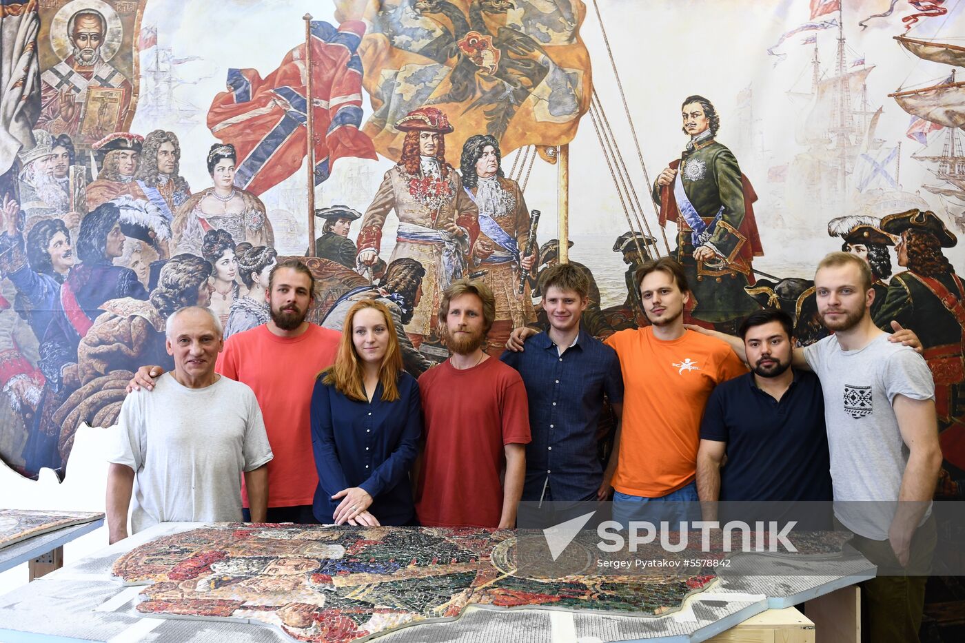 Recreating Vasily Nesterenko's painting 'The Triumph of the Russian Fleet' through mosaic