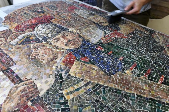 Recreating Vasily Nesterenko's painting 'The Triumph of the Russian Fleet' through mosaic