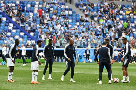Russia World Cup Uruguay - France