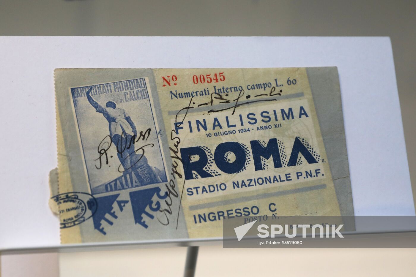 Football paraphernalia exhibition Qatar @RoadTo2022 at GUM Department Store