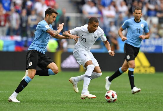 Russia World Cup Uruguay - France