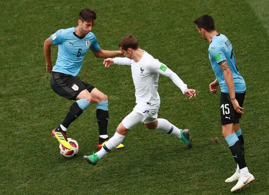 Russia World Cup Uruguay - France