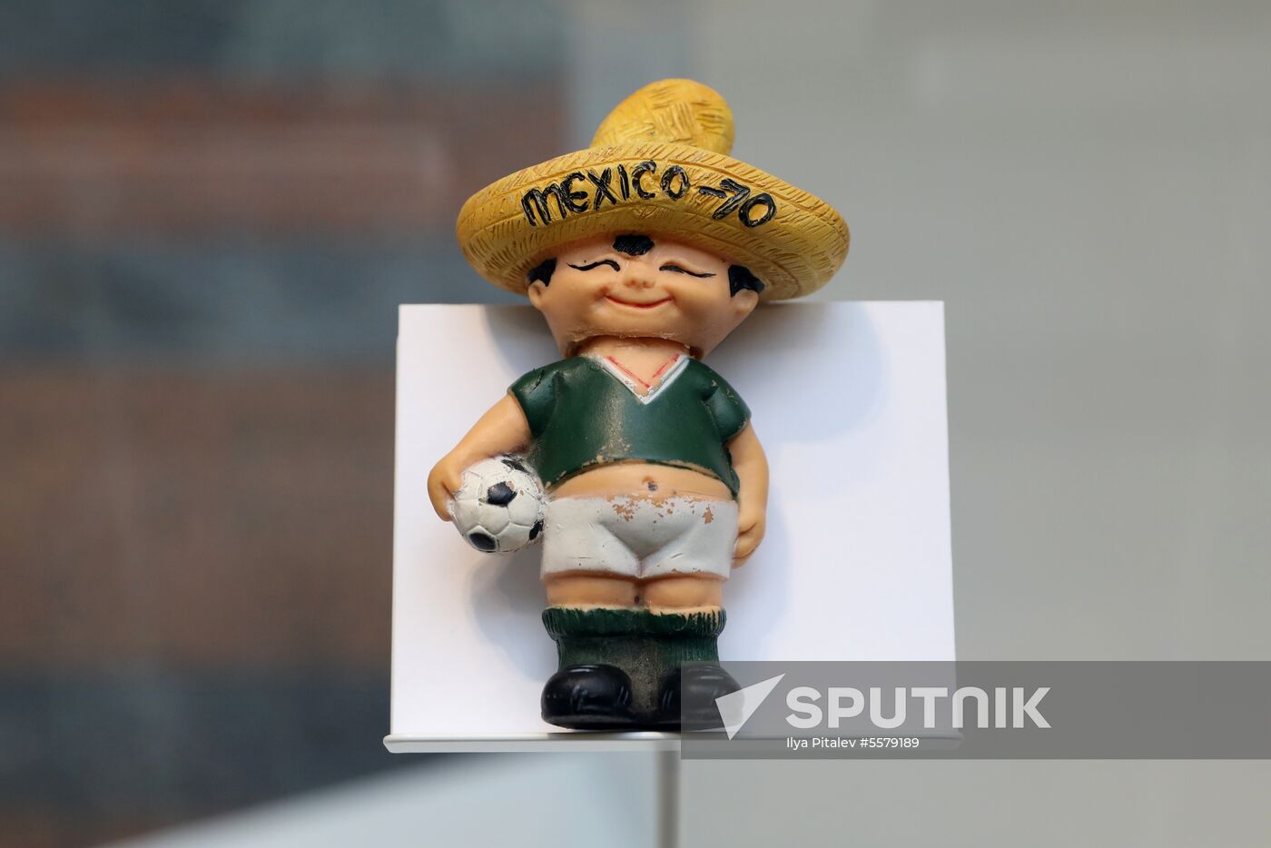 Football paraphernalia exhibition Qatar @RoadTo2022 at GUM Department Store