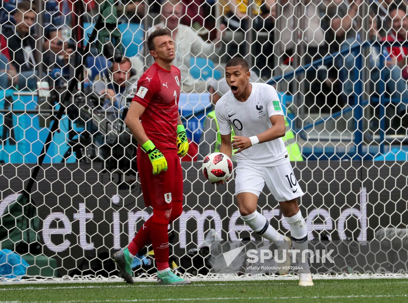 Russia World Cup Uruguay - France
