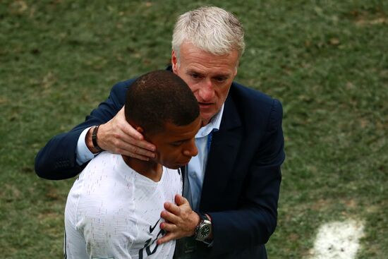 Russia World Cup Uruguay - France