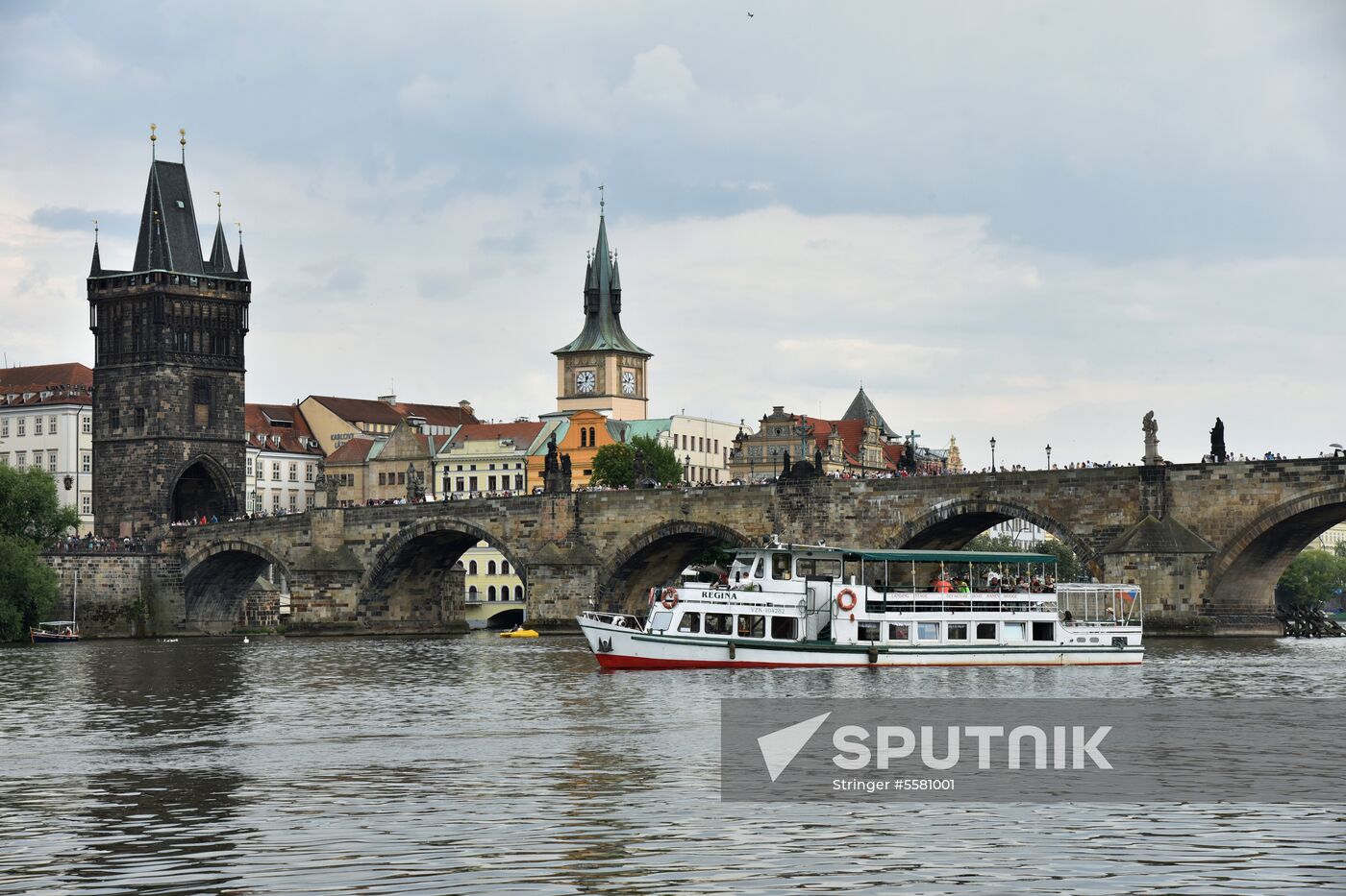 Cities of the world. Prague