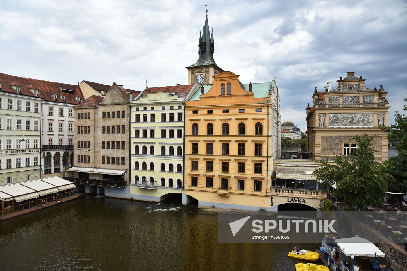 Cities of the world. Prague
