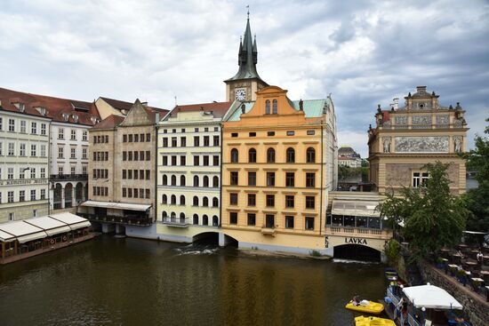 Cities of the world. Prague